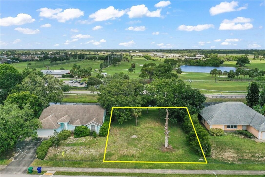 Property Photo:  286 Main Street  FL 32958 
