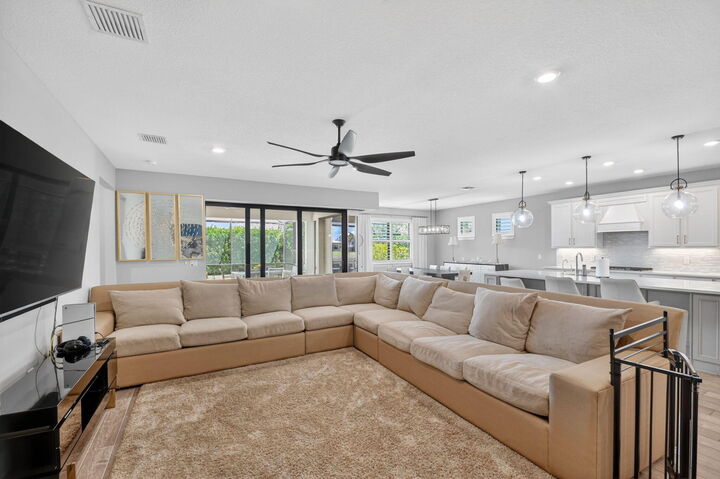 Property Photo: 8433 Vaulting Drive FL 33467