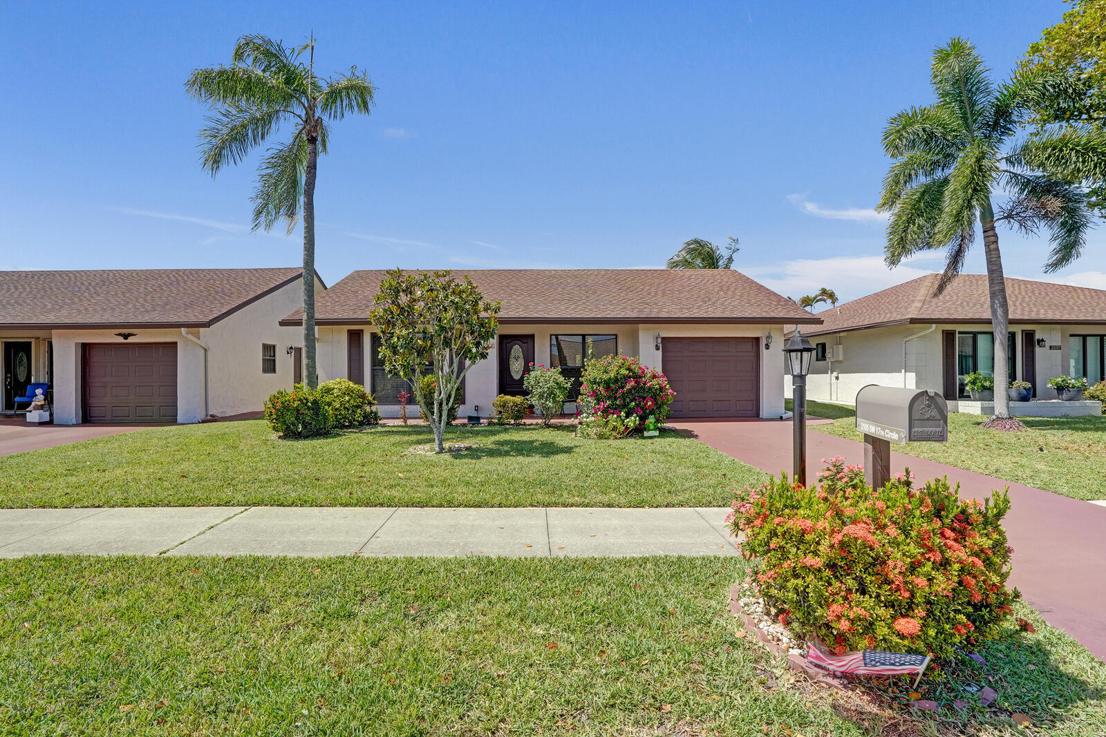 Property Photo: 2105 SW 17th Circle FL 33442
