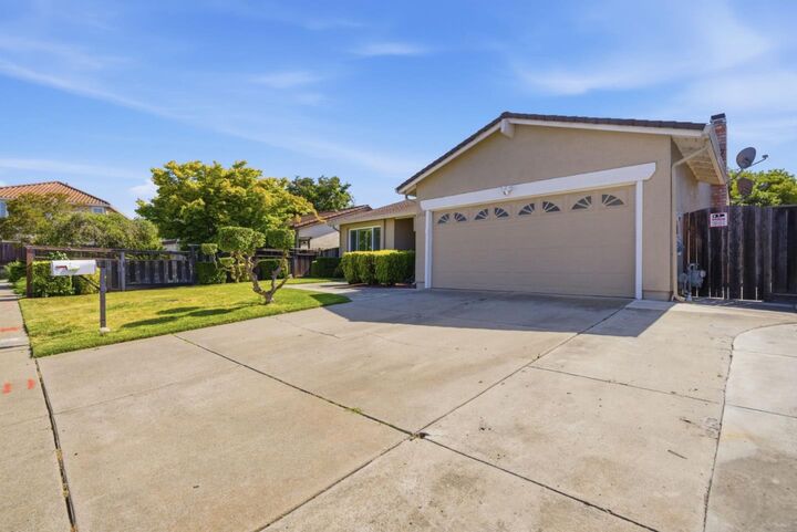 Property Photo:  2716 Killdeer Court  CA 94587 
