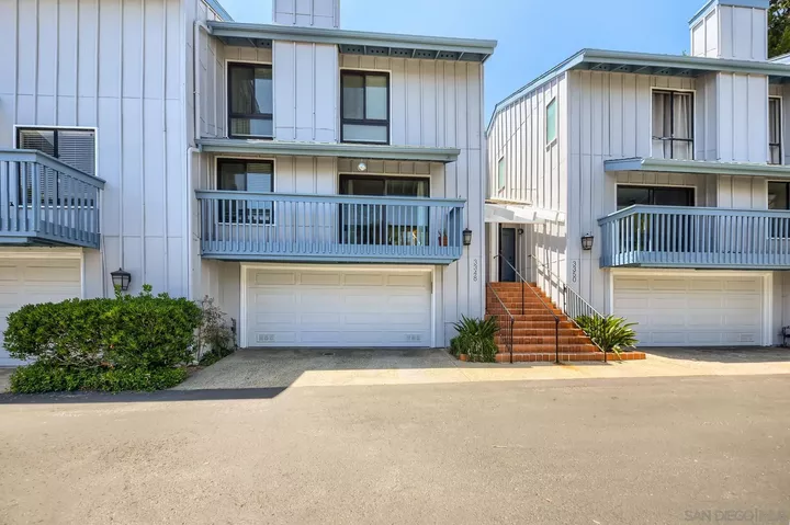 Property Photo: 3348 Caminito Vasto CA 92037
