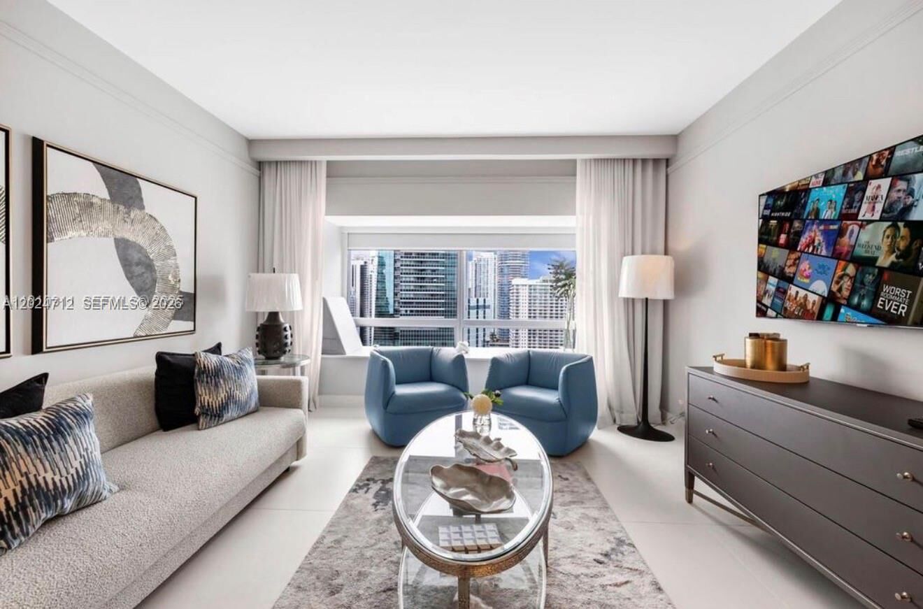 Property Photo:  1435 Brickell Ave 3410  FL 33131 