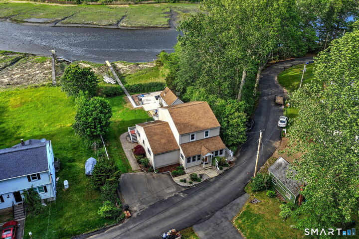 Property Photo:  173 Meadow Street  CT 06512 