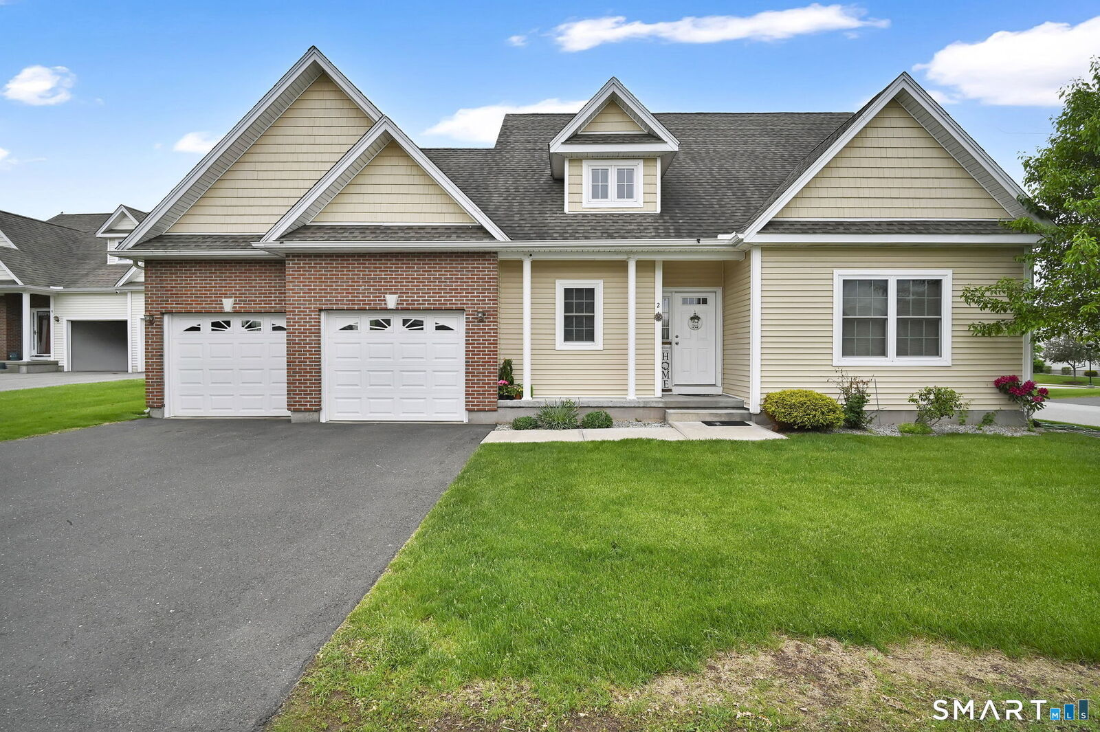 Property Photo: 2 Christopher Court CT 06029