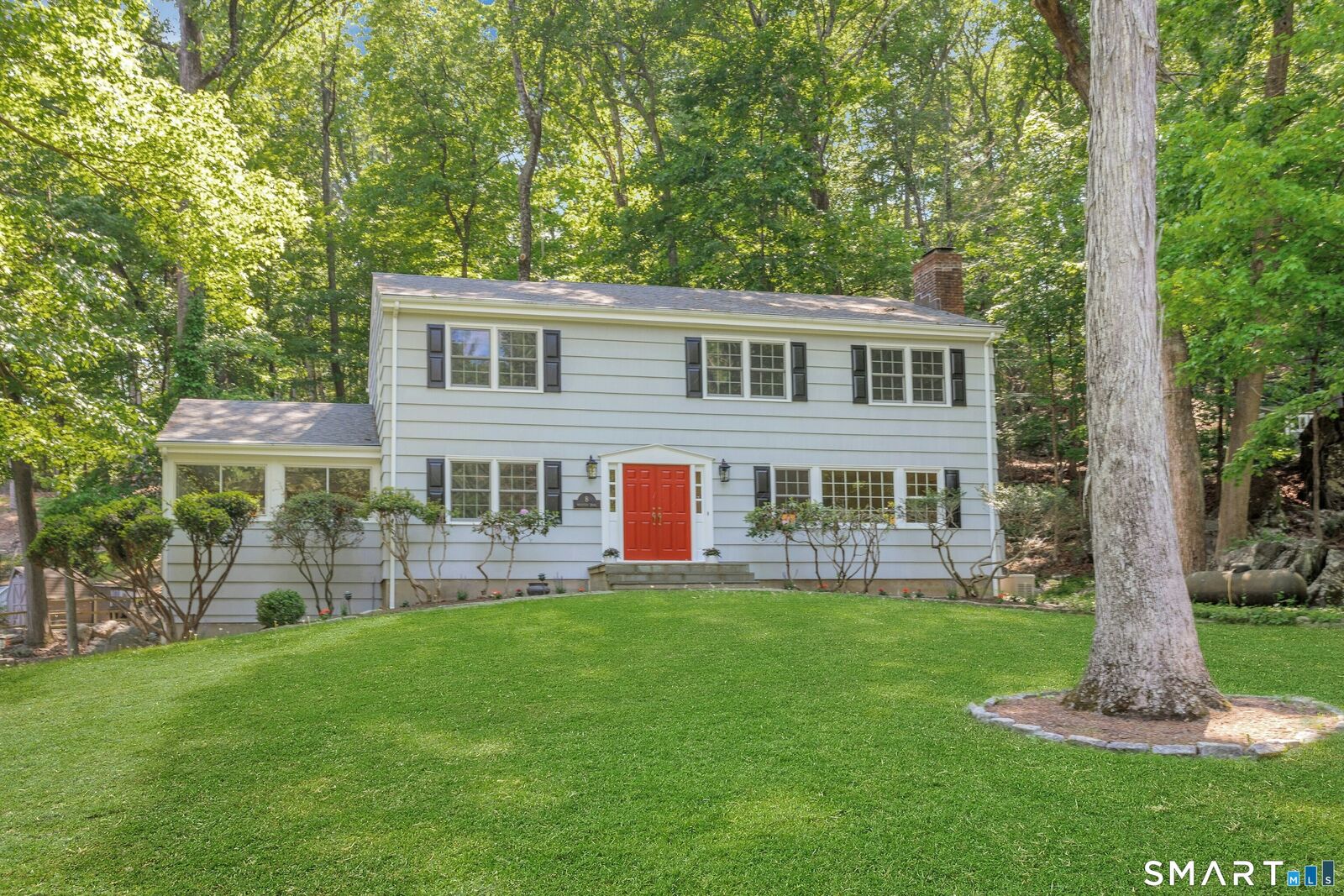 Property Photo:  8 Mountain Trail  CT 06903 