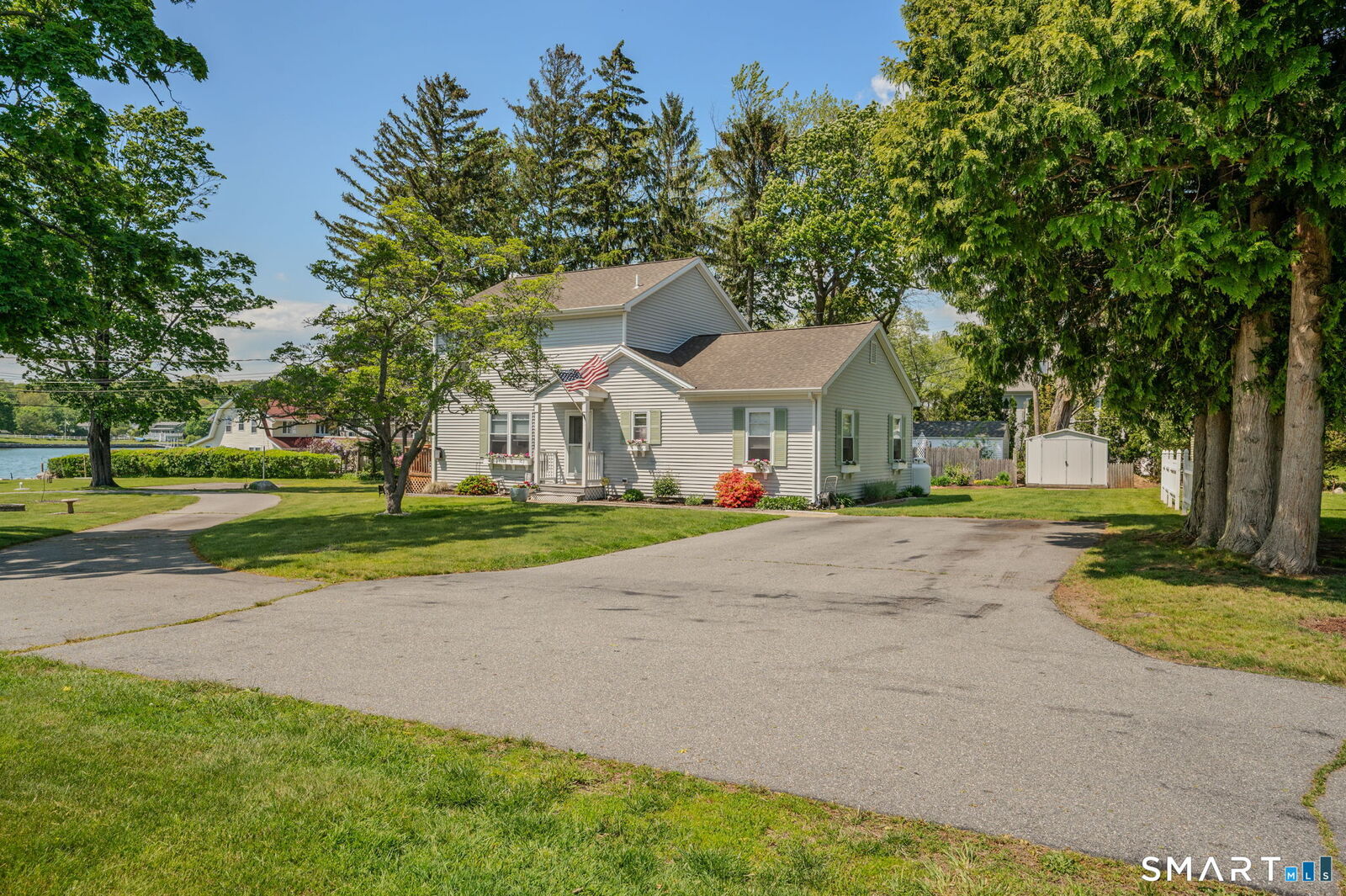 Property Photo:  212-R Shore Road  CT 06385 