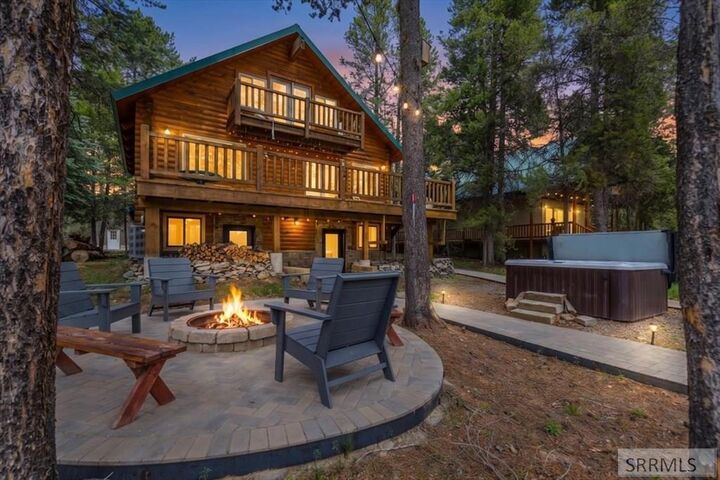 Property Photo: 3724 Snake River Road ID 83429