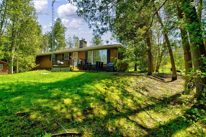 Property Photo: 46 Iris Drive ON K0M 1G0