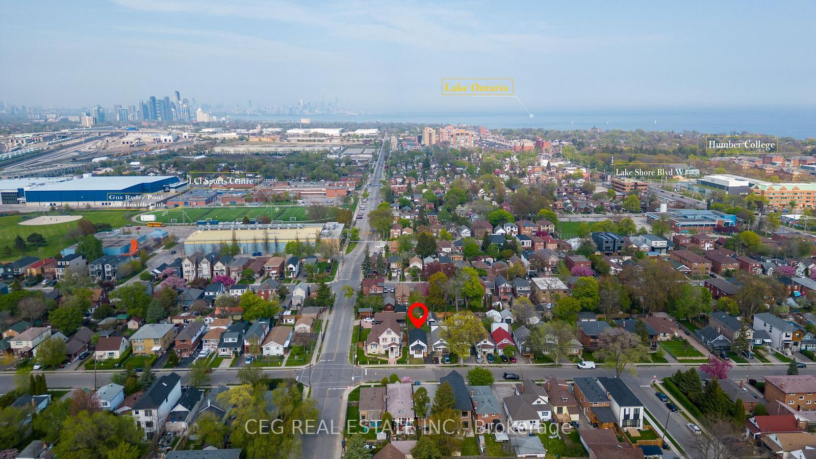 Property Photo: 53 Twenty Fourth Street N ON M8V 3N3