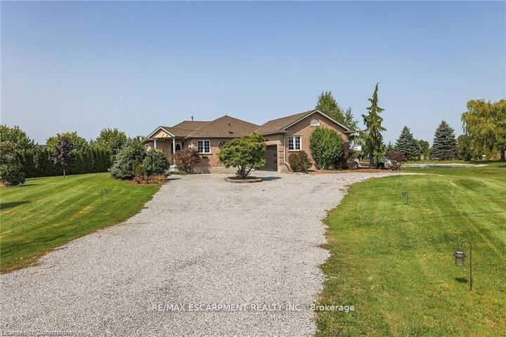Property Photo: 975 Foss Road ON L0S 1C0