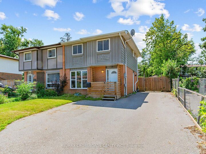 Property Photo: 59 Chaucer Crescent ON L4N 4T8