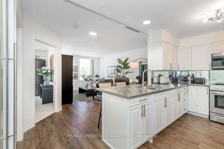 74 Ross Street 44 — photo 1