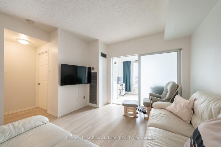 5800 Sheppard Avenue E 316 — photo 1