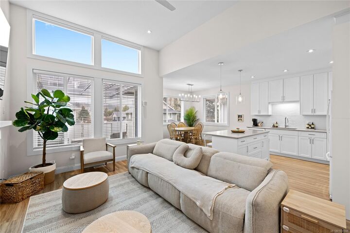 907 Park Ave — photo 1