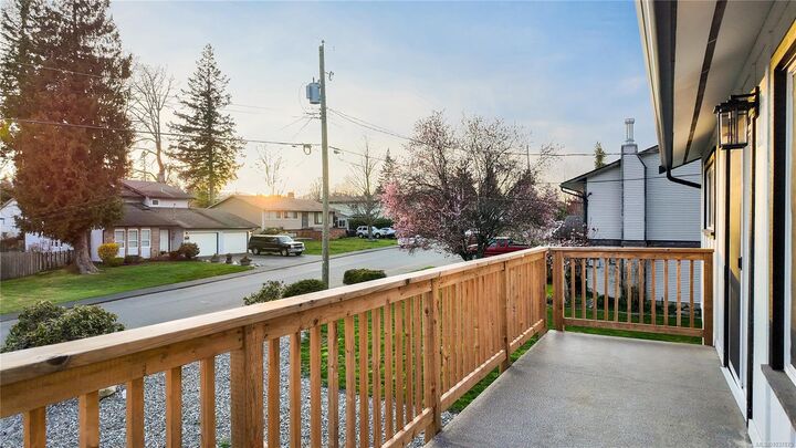 Property Photo: 4644 Macintyre Ave BC V9N 6R2