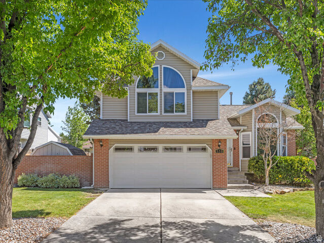 Property Photo: 558 E Cherry Plum Ct UT 84070
