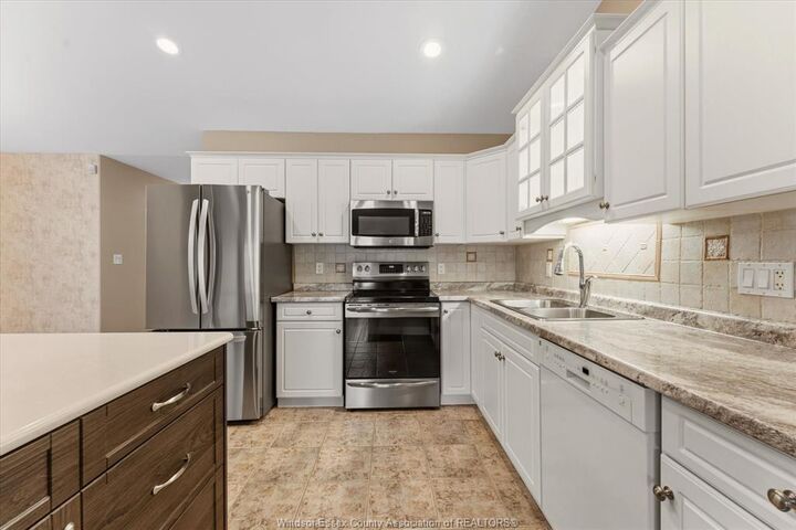 Property Photo: 2035 Morningstar Avenue ON N8P 1W5