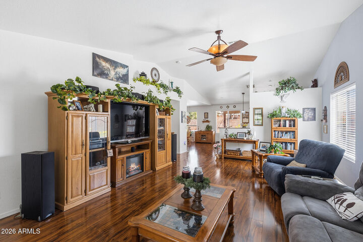 Property Photo:  1034 W 13th Avenue  AZ 85120 