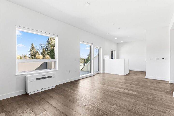 Property Photo: 3590 W 39th Avenue 302 BC V6N 3A5