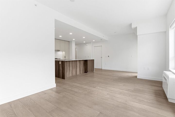 Property Photo: 3590 W 39th Avenue 205 BC V6N 3A5