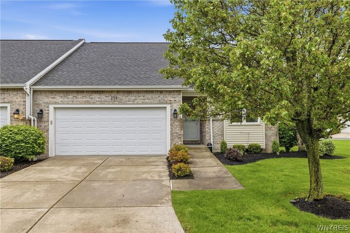 Property Photo:  259 White Oak Terrace  NY 14072 