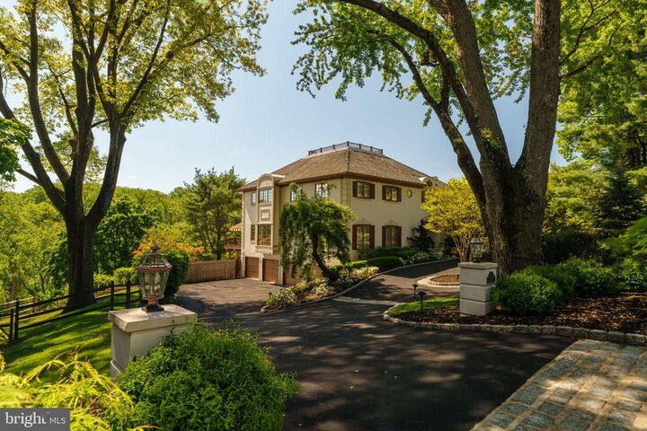 Property Photo:  1533 Briar Hill Road  PA 19035 