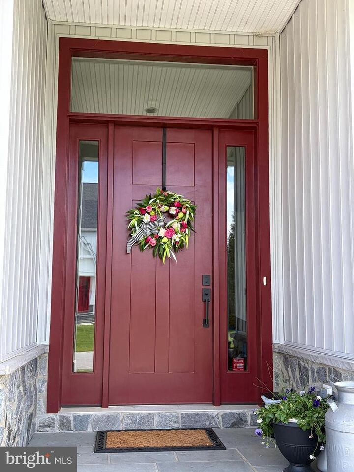 Property Photo:  511 Shenandoah Crossing Drive  WV 25414 