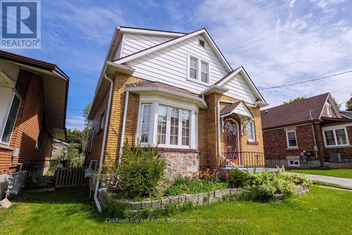 Property Photo:  310 9th Street  ON N4N 1L4 