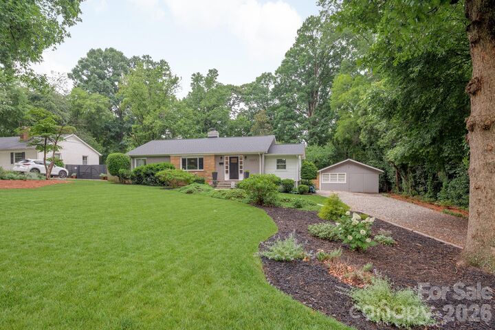 Property Photo: 3227 Driftwood Drive NC 28205
