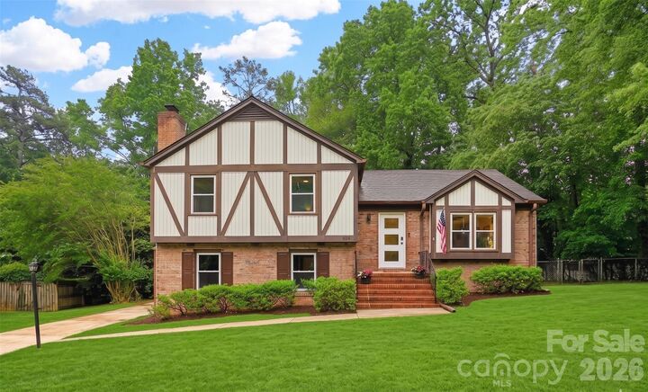 Property Photo:  824 Riverwood Road  NC 28270 