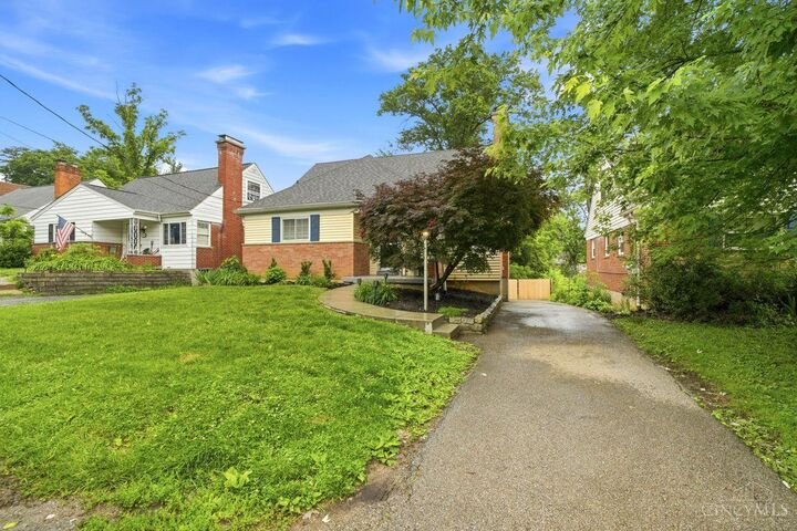 Property Photo:  1944 Lehigh Avenue  OH 45230 