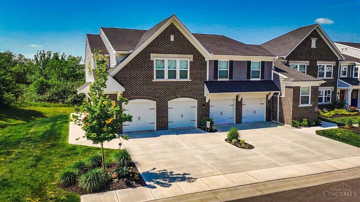 Property Photo:  5103 Hazeltine Lane  OH 45036 