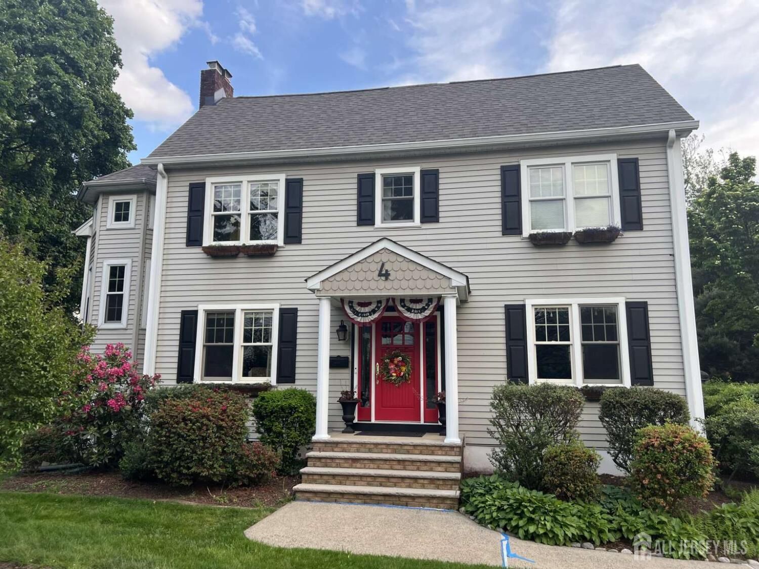 Property Photo: 4 Honey Court NJ 08840
