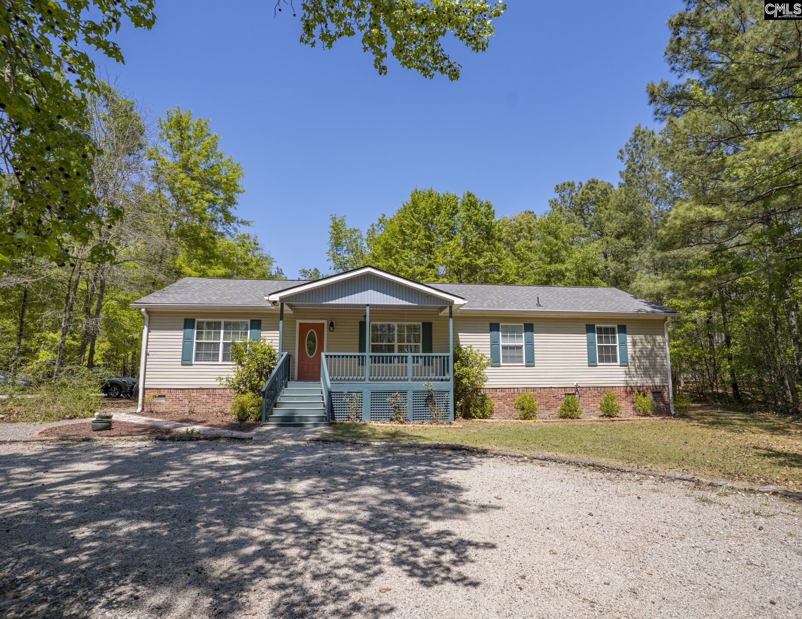 Property Photo:  122 E Lonesome Pine  SC 29020 
