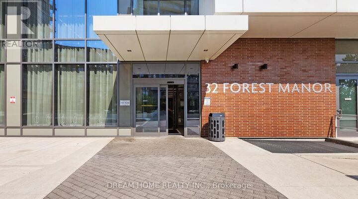 Property Photo:  32 Forest Manor Road 2902  ON M2J 1M1 
