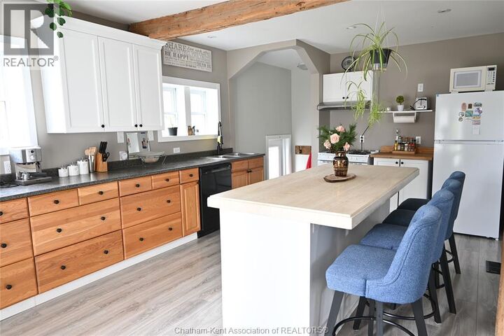 Property Photo:  282 Victoria Street  ON N0P 1T0 