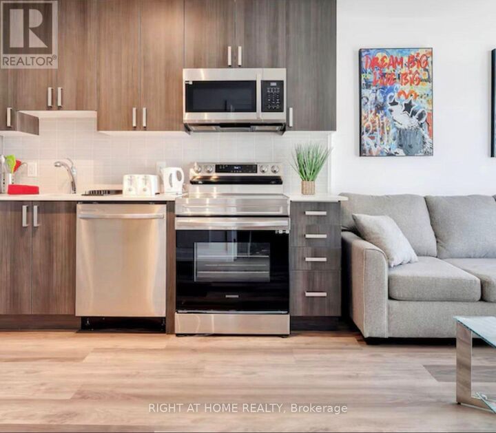 Property Photo:  1480 Bayly Street  ON L1W 1L8 