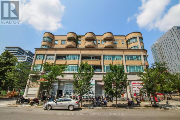 Property Photo:  8 Oxford Street 304  ON M5T 1N9 