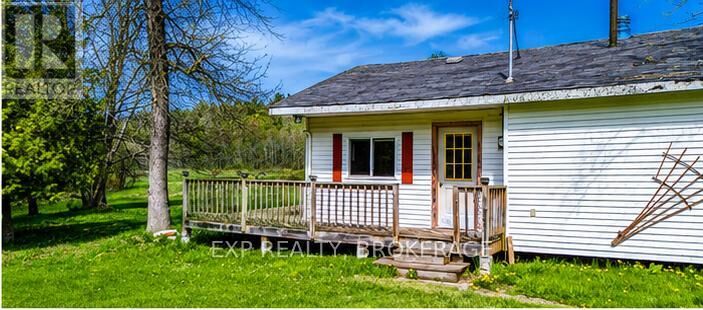 Property Photo:  1013 Turner Way  ON K0H 1B0 