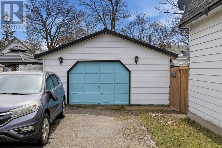 Property Photo:  49 Hawthorne Ave  ON P6B 1C6 