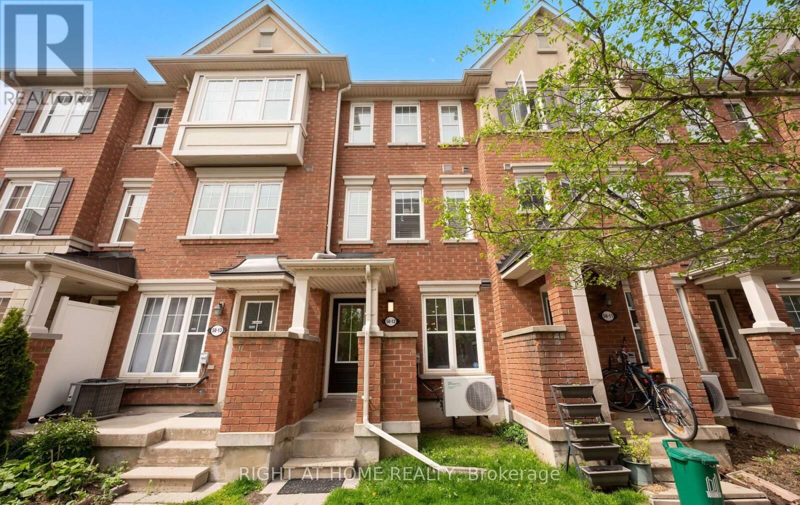 Property Photo:  50 Mendelssohn Street 12  ON M1L 0G8 