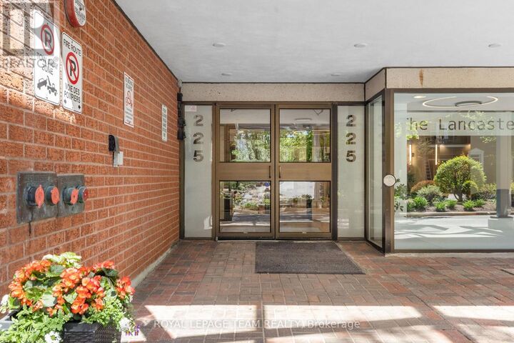 Property Photo:  225 Alvin Road 301  ON K1K 4H6 
