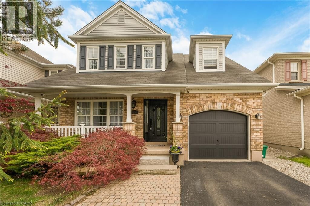 Property Photo:  176 Osborn Avenue  ON N3T 6S7 
