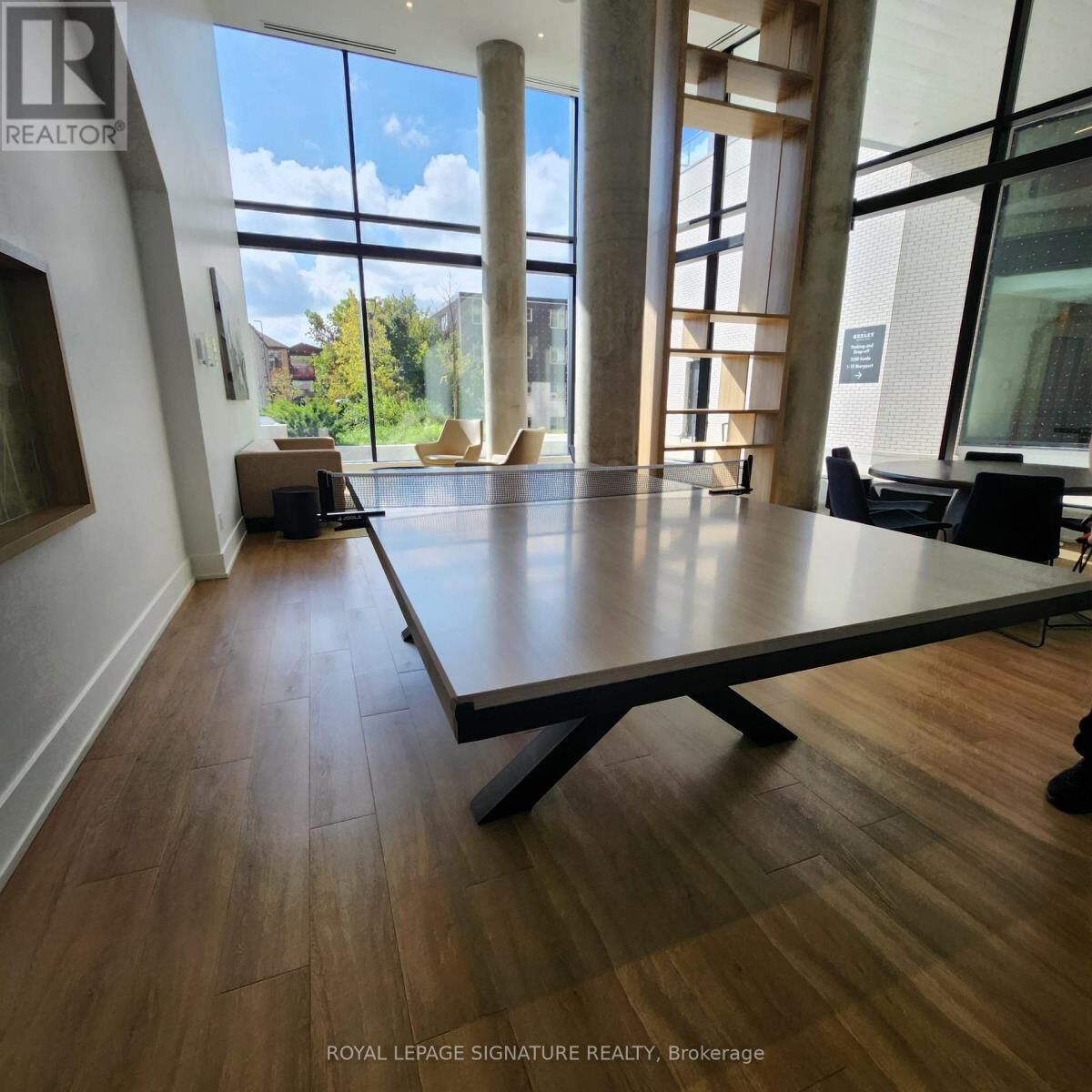 Property Photo:  3100 Keele Street West 910  ON M3M 0E1 