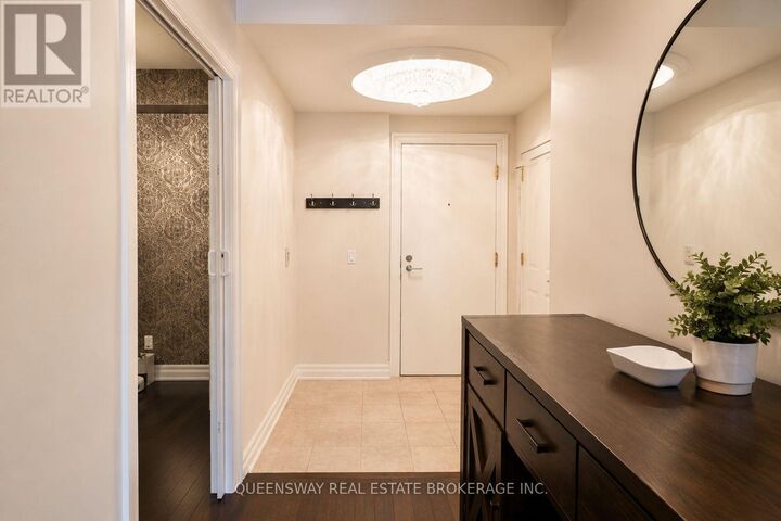 Property Photo: 2087 Lake Shore Boulevard 804 ON M8V 4G3