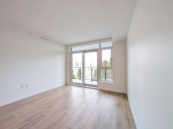 Property Photo:  13738 Central Avenue 2711  BC V3T 0X5 