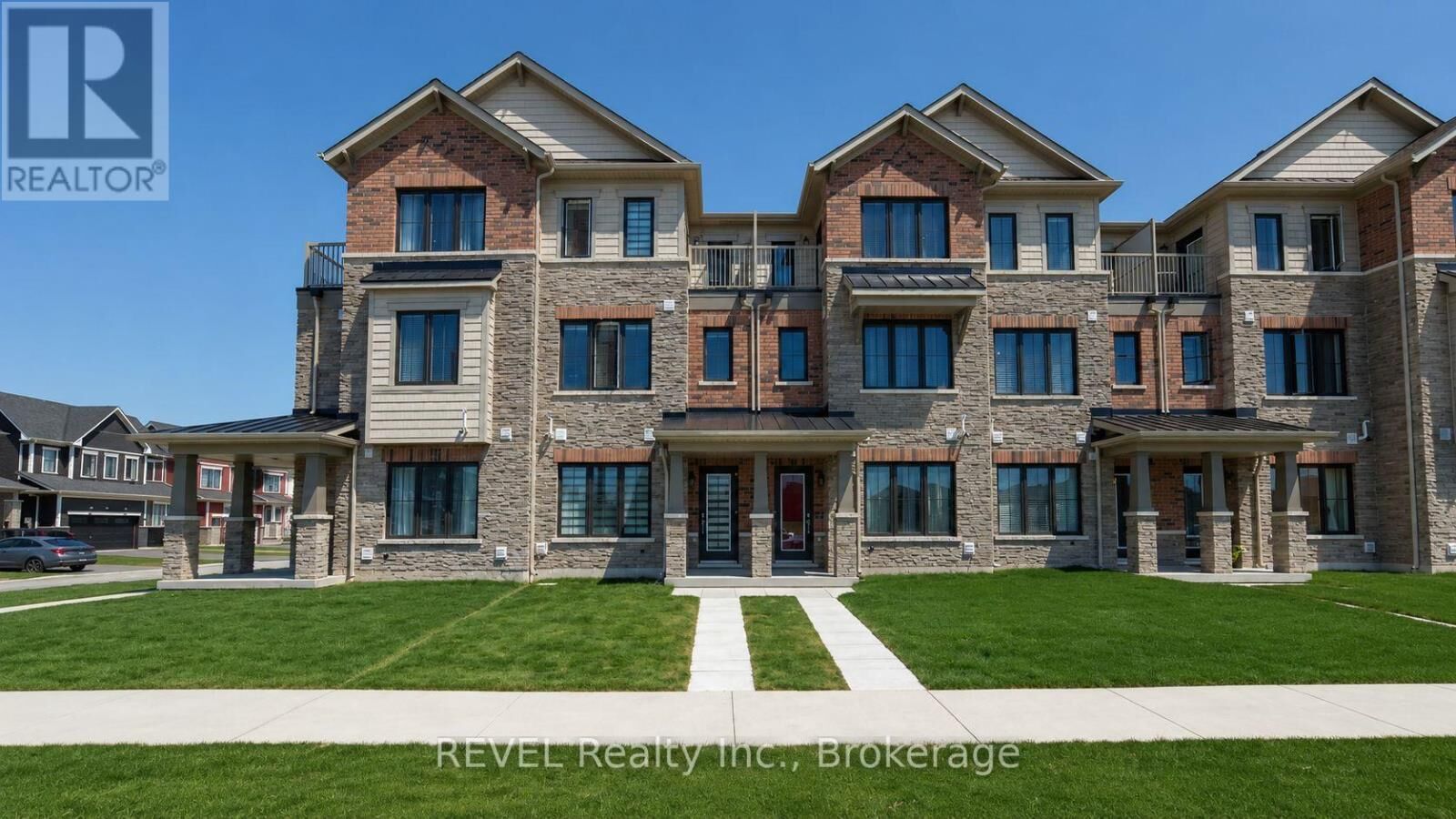Property Photo:  11 Lilac Lane  ON L3B 0K9 