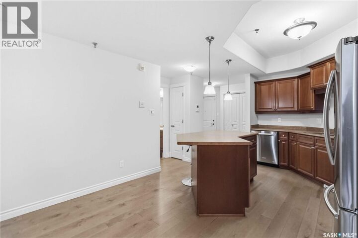 Property Photo:  112 619 Saskatchewan Crescent W  SK S7M 0A5 