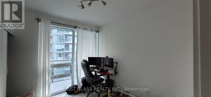 Property Photo:  117 Broadway Avenue 3002  ON M4P 1V3 