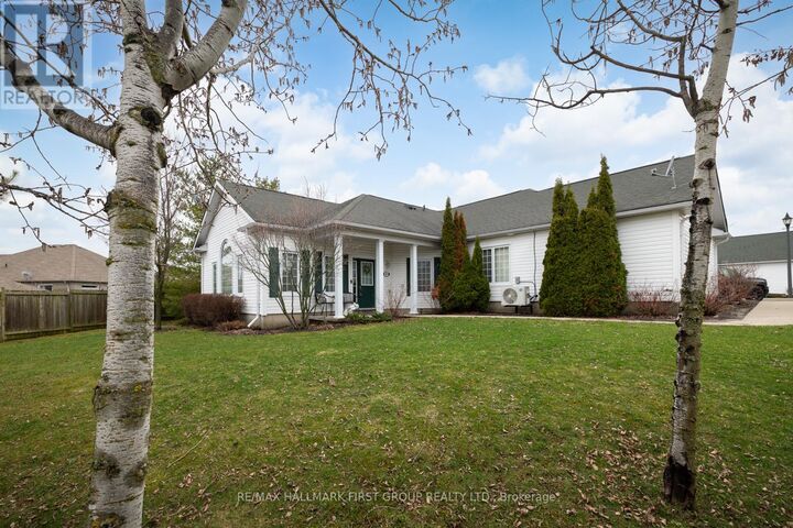 Property Photo:  325 Densmore Road 1501  ON K9A 0E4 
